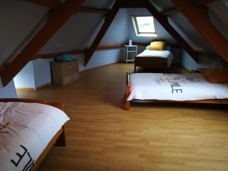 Maison Les Vieilles Cours Blosville Buitenkant foto